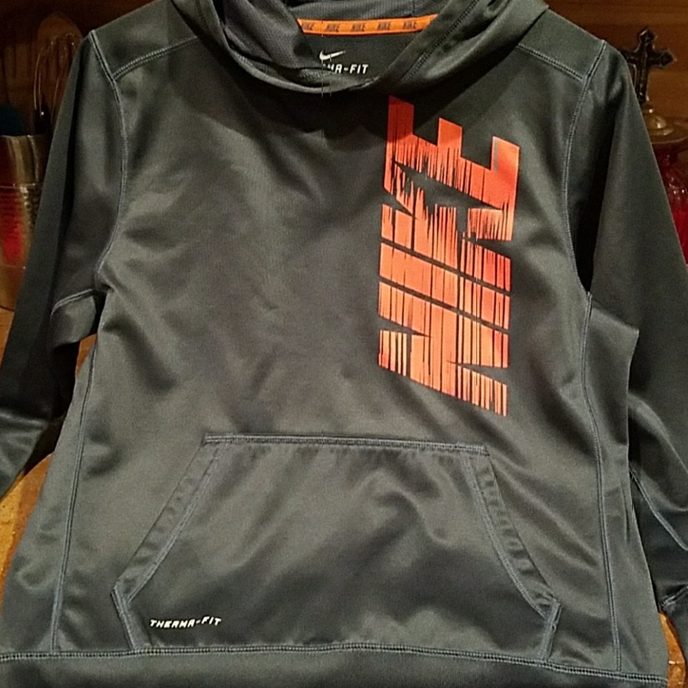 Boys Large therma fit Nike hoodie.